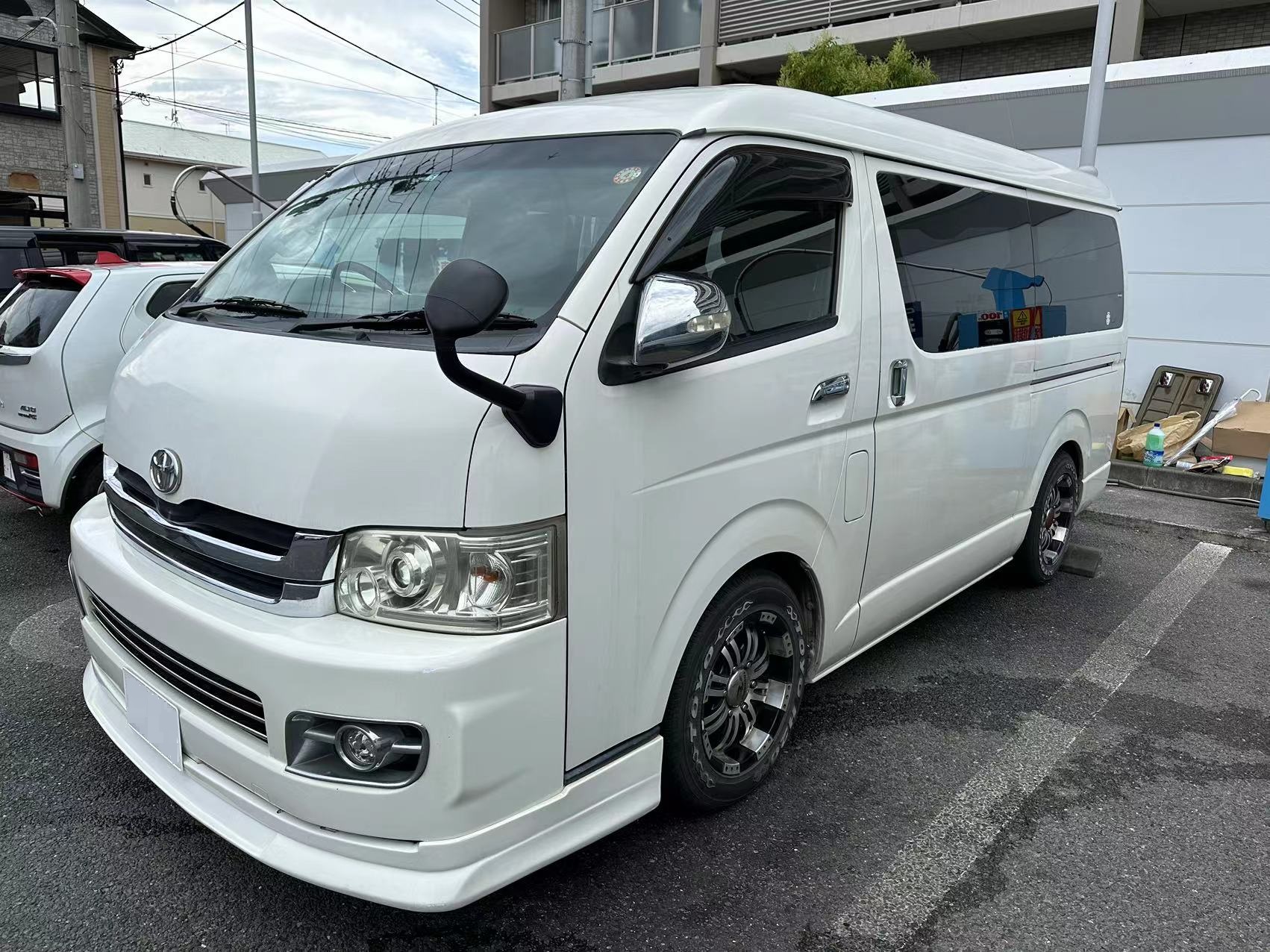 ガーラ57人乗り外観